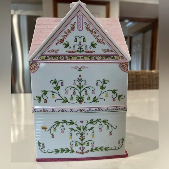 Lenox Village Sugar Canister - 1990 - Picture 4 of 8